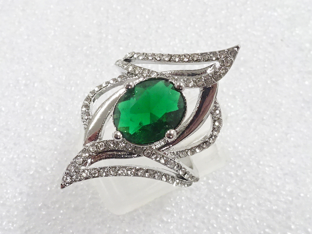 JAPANESE KIMONO / ANTIQUE COLORED STONE RING (SIZE 16)